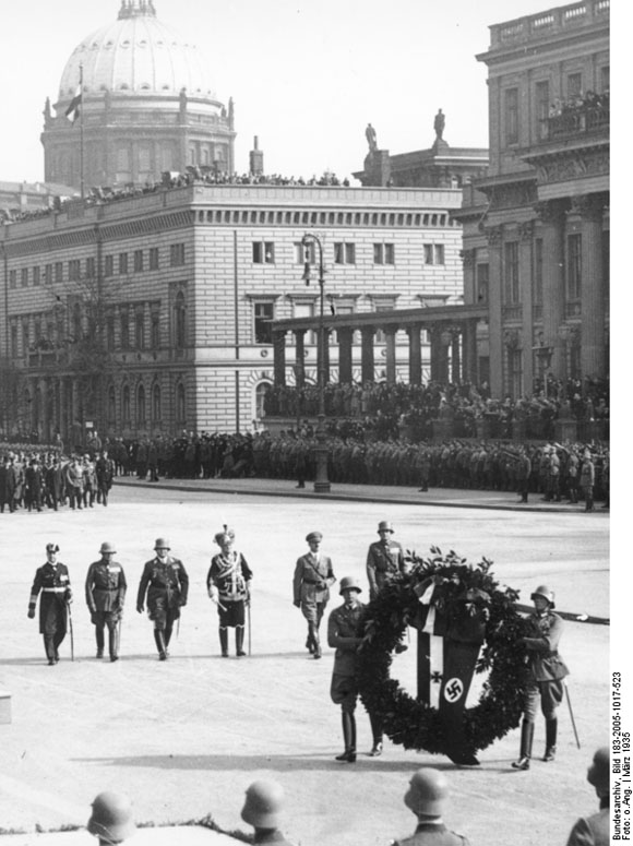"Heroes' Remembrance Day" in Berlin (March 17, 1935)